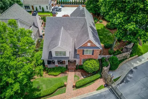 10853 Enclave Ln, Alpharetta, GA 30022