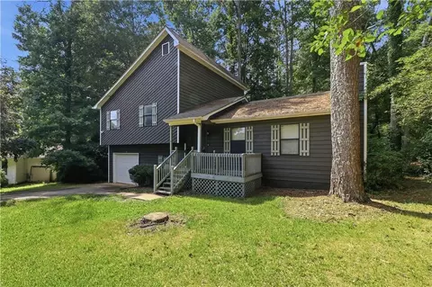 3521 Mustang Dr, Powder Springs, GA 30127