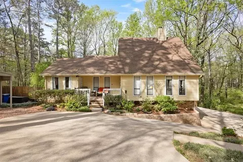 6950 Springwood Dr, Douglasville, GA 30135