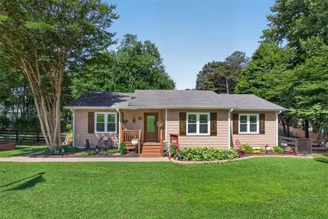 40 Cricket Walk Dr, Talking Rock, GA 30175