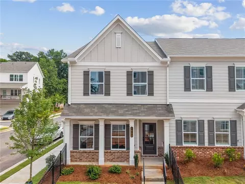 1925 Kinnard Aly, Kennesaw, GA 30144