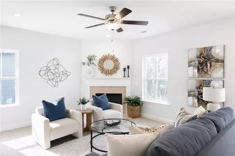 146 Chaucer Ln, Carrollton, GA 30117