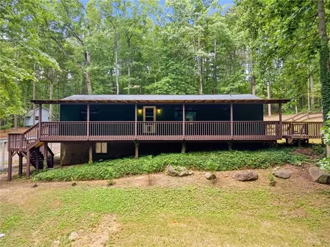 68 Country Creek Rd NE, White, GA 30184