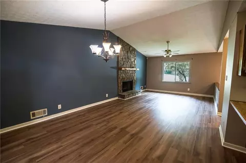 Living - 3881 Vicki Ct, Duluth, GA 30096 photo 2 of 5