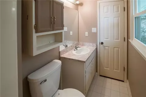 Bath - 3881 Vicki Ct, Duluth, GA 30096 photo 4 of 4