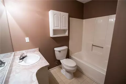 Bath - 3881 Vicki Ct, Duluth, GA 30096 photo 1 of 4