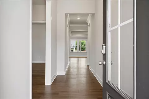 215 Cantrell View Ct, Cartersville, GA 30120