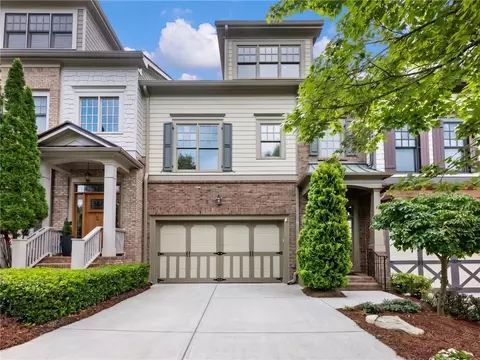 6947 Fellowship Ln, Flowery Branch, GA 30542