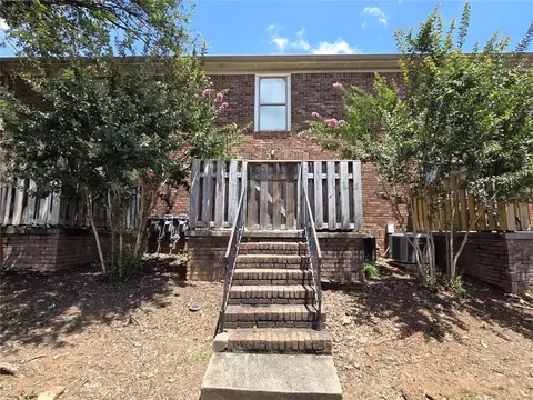 5617 Kingsport Dr NE, Atlanta, GA 30342