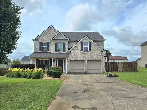 227 Happy Trl, Locust Grove, GA 30248
