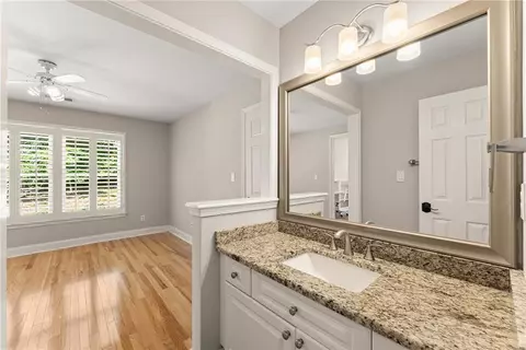 Bath - 136 Riverview Dr, Suwanee, GA 30024 photo 6 of 7