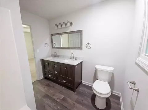 Bath - 45 Griffith St, Buchanan, GA 30113 photo 2 of 4