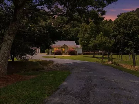 660 Mount Zion Rd NE, Resaca, GA 30735