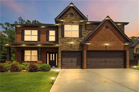 Exterior - 217 Sebastian Cv, Hampton, GA 30228 photo 2 of 10