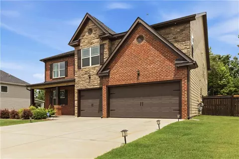 Exterior - 217 Sebastian Cv, Hampton, GA 30228 photo 3 of 10