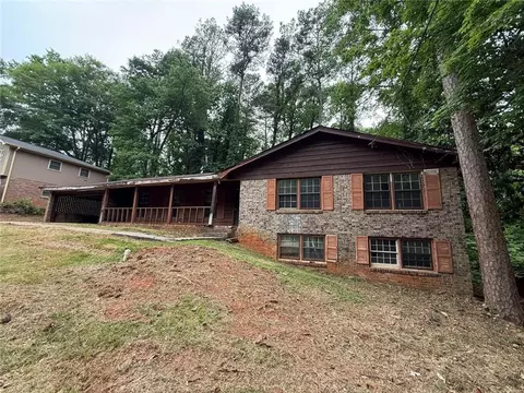 2807 Leisure Woods Ln, Decatur, GA 30034