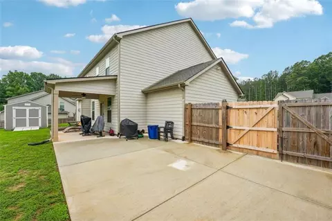 Exterior - 415 Traditions Ln, Hampton, GA 30228 photo 5 of 18