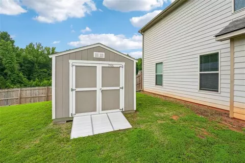 Exterior - 415 Traditions Ln, Hampton, GA 30228 photo 7 of 18