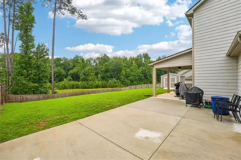 Exterior - 415 Traditions Ln, Hampton, GA 30228 photo 6 of 18