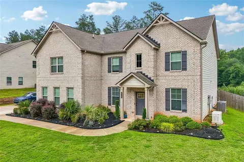 Exterior - 415 Traditions Ln, Hampton, GA 30228 photo 2 of 18