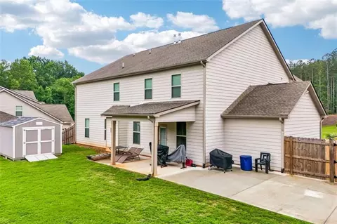 Exterior - 415 Traditions Ln, Hampton, GA 30228 photo 12 of 18