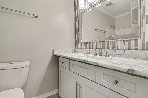 Bath - 1391 Buckingham Ct, Hampton, GA 30228 photo 6 of 7