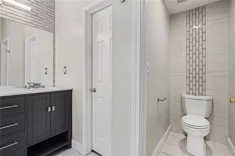 Bath - 1391 Buckingham Ct, Hampton, GA 30228 photo 5 of 7