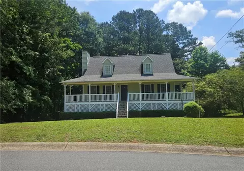 279 Maplewood Ln, Acworth, GA 30101