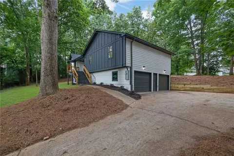 Exterior - 2000 Doefield St, Canton, GA 30115 photo 10 of 10