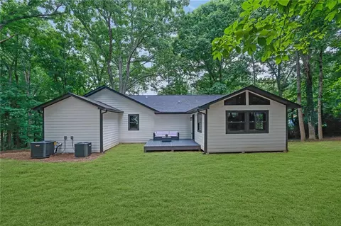 Exterior - 2000 Doefield St, Canton, GA 30115 photo 7 of 10