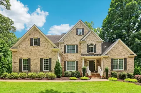 1035 Lillian Dr, Alpharetta, GA 30004