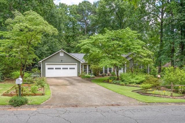 4455 Dunmovin Dr NW, Kennesaw, GA 30144