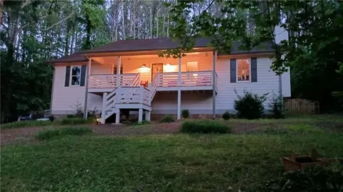 417 Sweetgum Dr, Woodstock, GA 30188