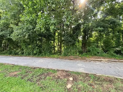 535 Camelot Pkwy, Jonesboro, GA 30236