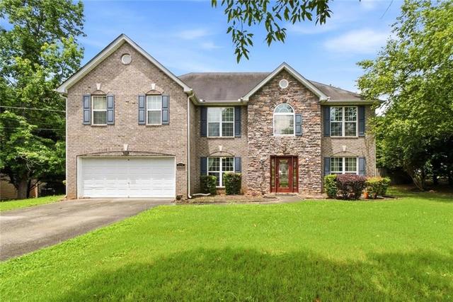 829 Sweden Forest Cv, Hampton, GA 30228