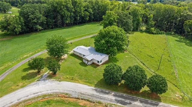 40 Clackum Dr, Waco, GA 30182