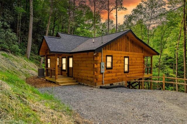 122 Laurel Creek Trl, Blue Ridge, GA 30513