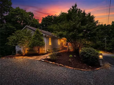 181 Cindy Ln, Ellijay, GA 30540