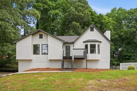 4050 Willow Ridge Rd, Douglasville, GA 30135