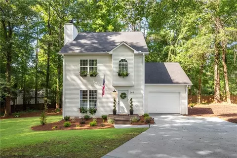 140 Julia Ann Cir, Athens, GA 30606