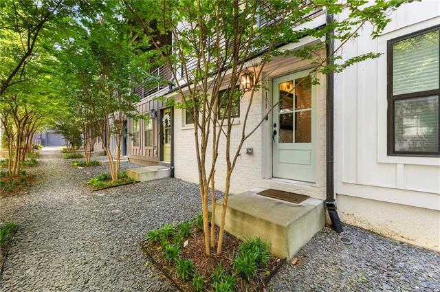 191 Chestnut Cir, Atlanta, GA 30342