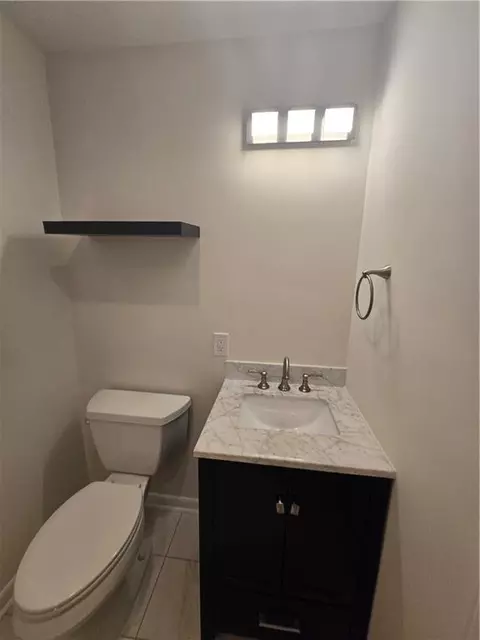 Bath - 3309 Stonecrest Ct, Atlanta, GA 30341 photo 1 of 2