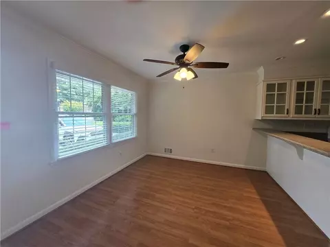 Living - 3309 Stonecrest Ct, Atlanta, GA 30341 photo 2 of 3