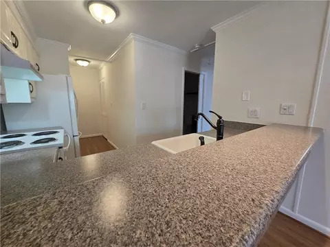 Kitchen - 3309 Stonecrest Ct, Atlanta, GA 30341 photo 4 of 4