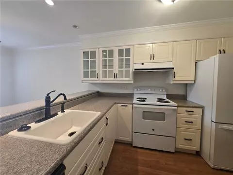 Kitchen - 3309 Stonecrest Ct, Atlanta, GA 30341 photo 1 of 4