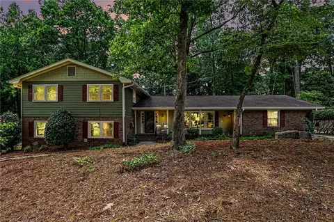 4106 Nancy Creek Way NE, Atlanta, GA 30319