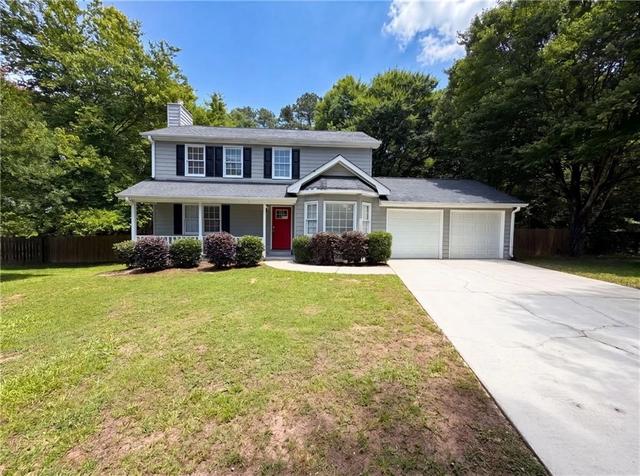 4078 Tara Ct, Loganville, GA 30052