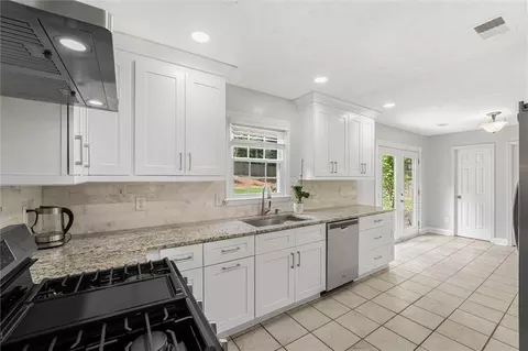 4330 Abbotts Pointe Ct, Duluth, GA 30097 photo 21