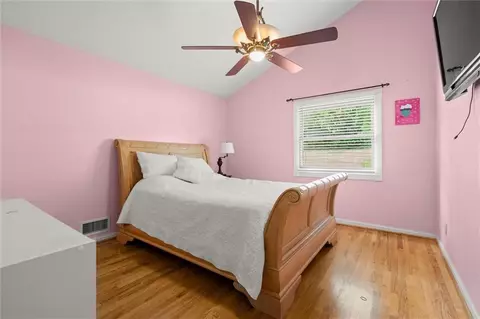 Bedroom - 9040 Ruby Ln, Gainesville, GA 30506 photo 2 of 5
