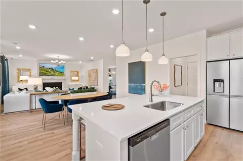 Kitchen - 200 Chiswick Loop, Stockbridge, GA 30281 photo 4 of 5